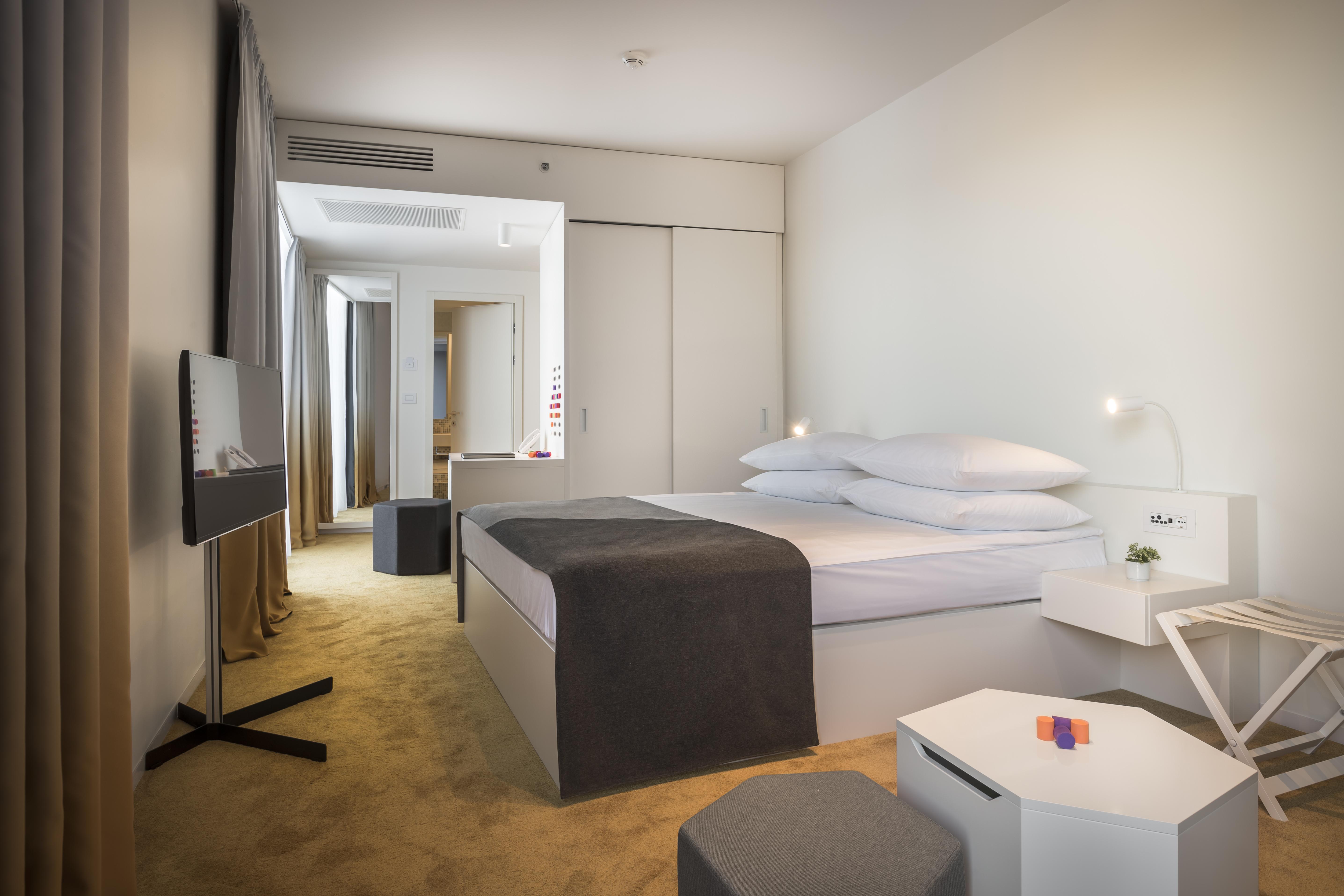 Maistra Select Family Hotel Amarin Rovinj Exterior photo