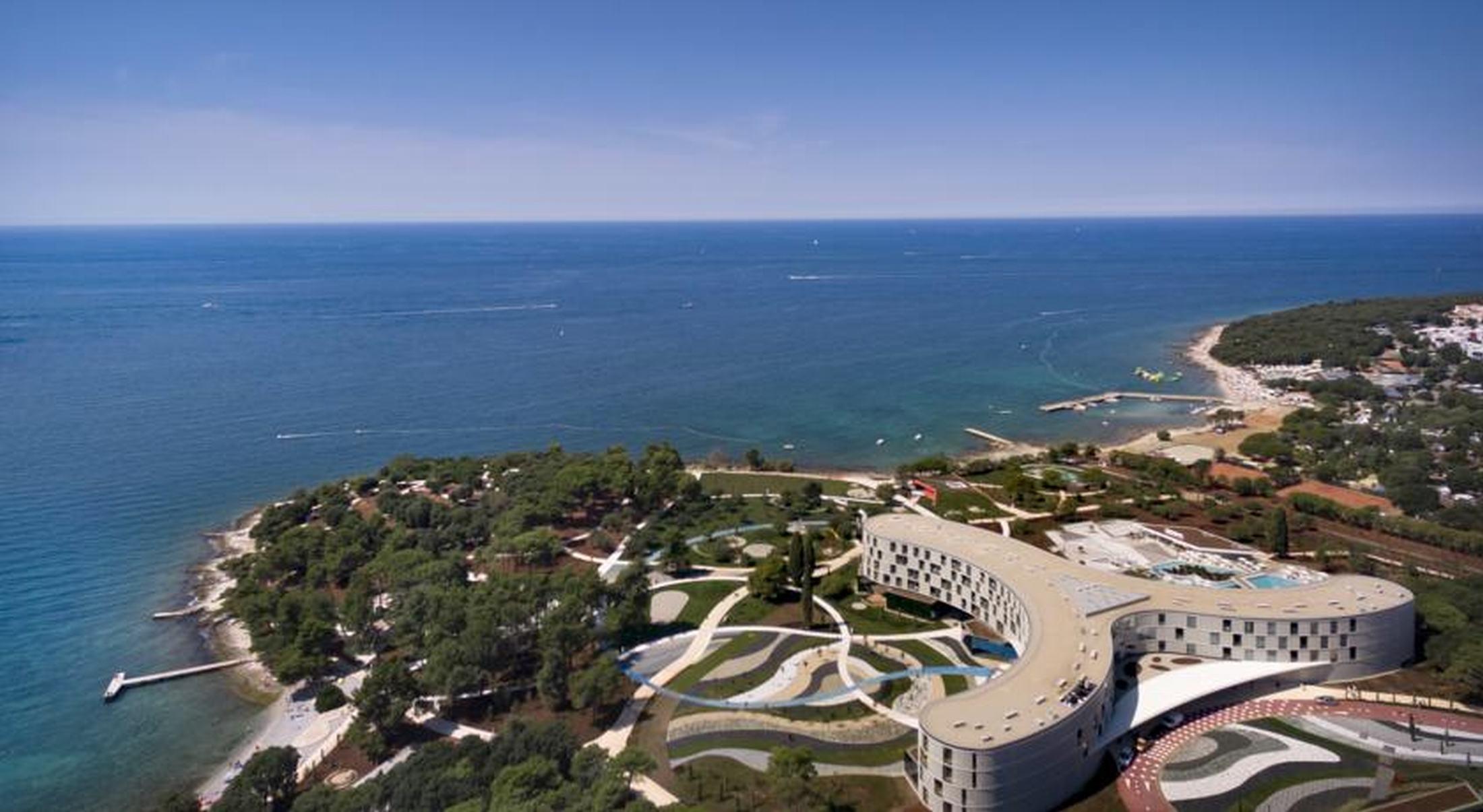 Maistra Select Family Hotel Amarin Rovinj Exterior photo